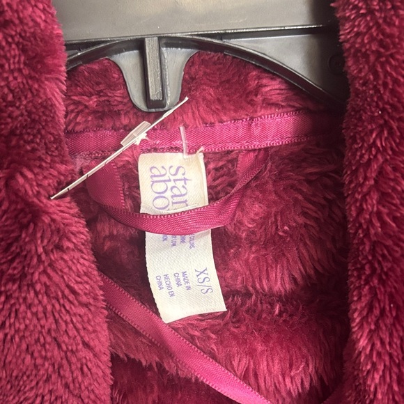 Stars Above Plush Robe - Picture 2 of 2